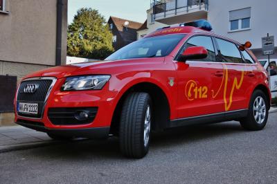 Winnenden: Nebelalarmanlage verursacht morgendlichen Feuerwehreinsatz in der Fussgaengerzone - Feuerwehr schlaegt Tuere ein